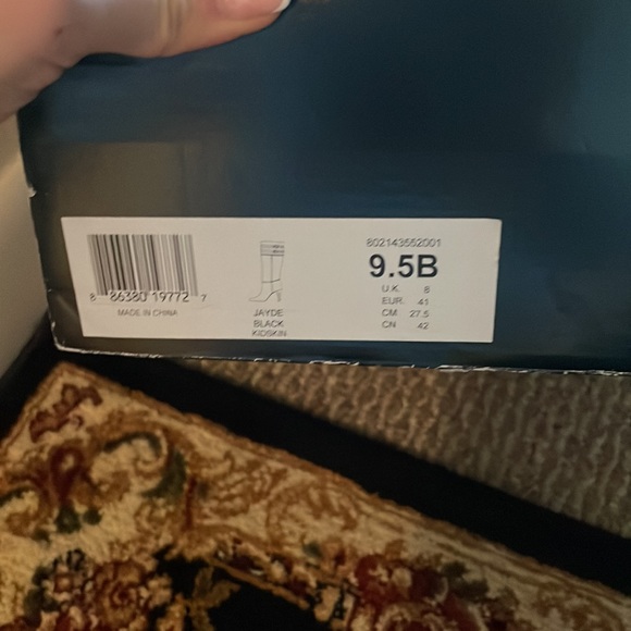 Ralph Lauren tall boot. - Picture 6 of 6